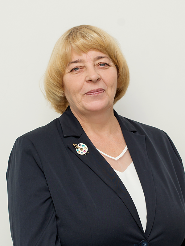 Аксеновская Елена Михайловна.